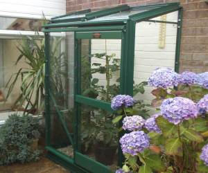 Elite-easygrow-green-greenhouses-uk